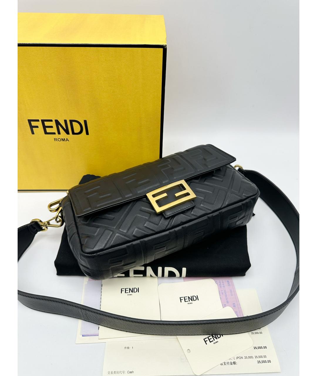 FENDI Черная кожаная сумка через плечо, фото 5