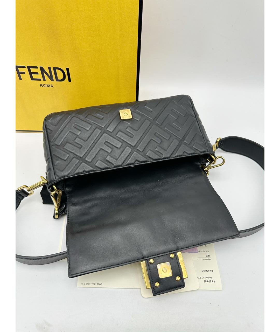 FENDI Черная кожаная сумка через плечо, фото 6