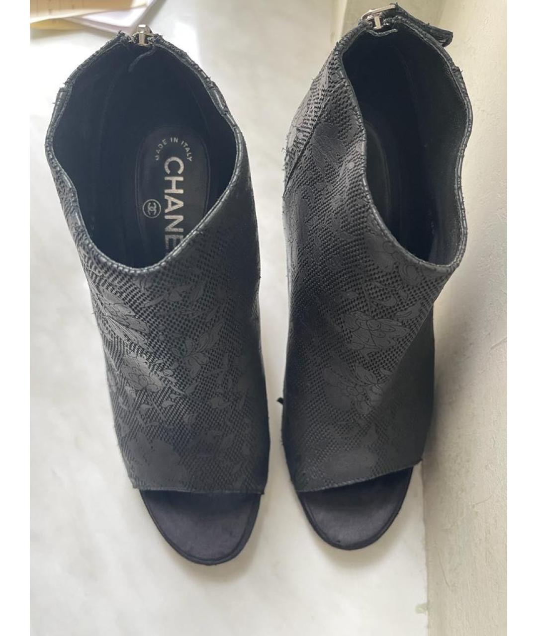 CHANEL Черные ботильоны, фото 2