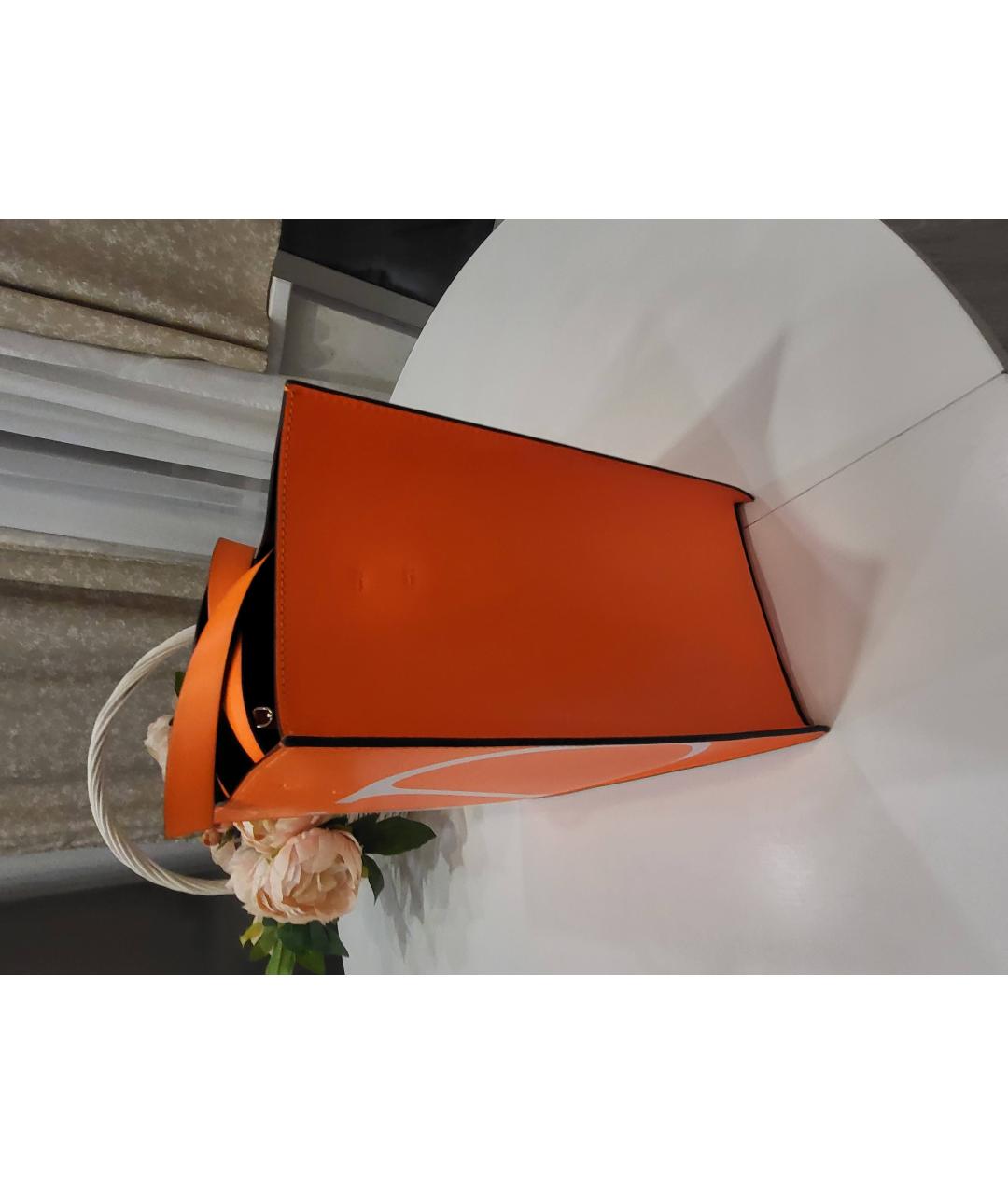 VALENTINO Оранжевая кожаная сумка тоут, фото 4