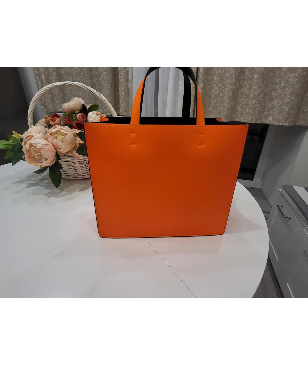 VALENTINO Оранжевая кожаная сумка тоут, фото 3
