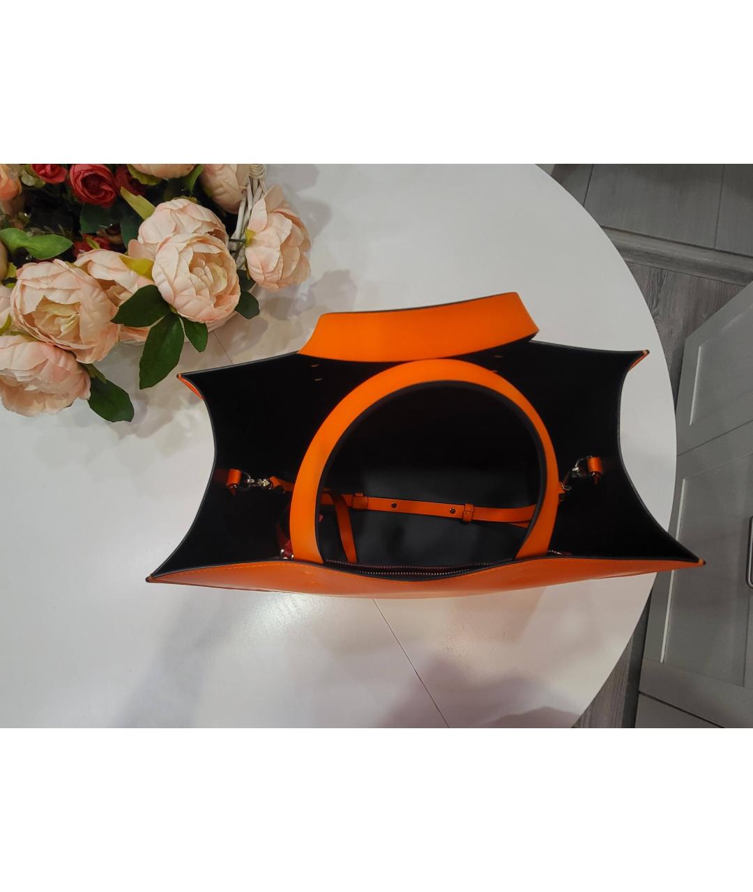 VALENTINO Оранжевая кожаная сумка тоут, фото 5