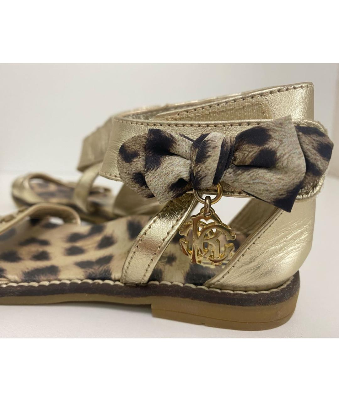 ROBERTO CAVALLI Золотые кожаные сандалии и шлепанцы, фото 5