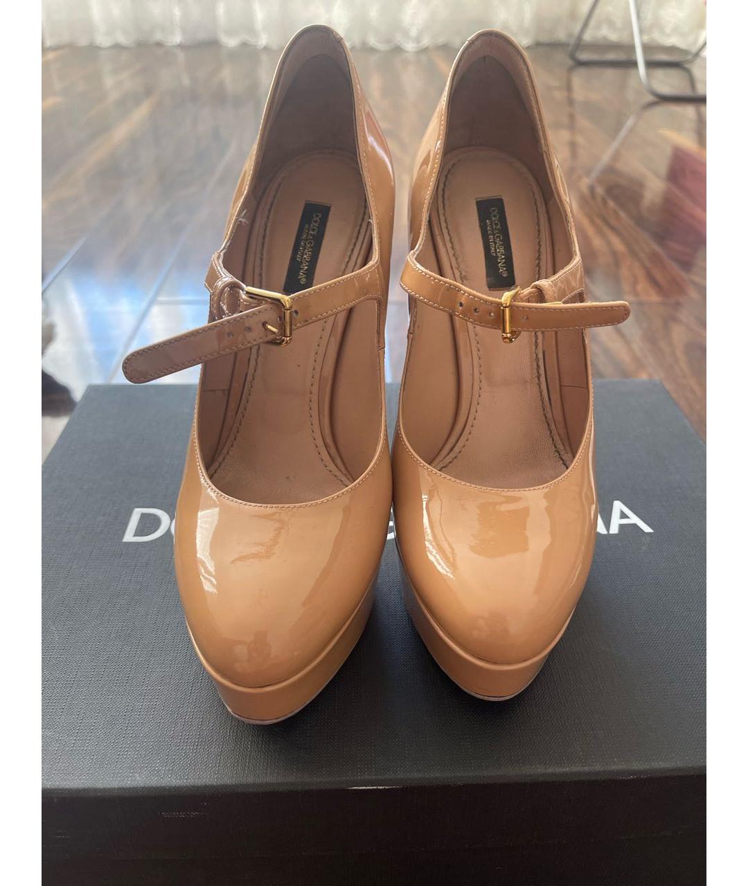DOLCE&GABBANA Бежевые туфли из лакированной кожи, фото 7