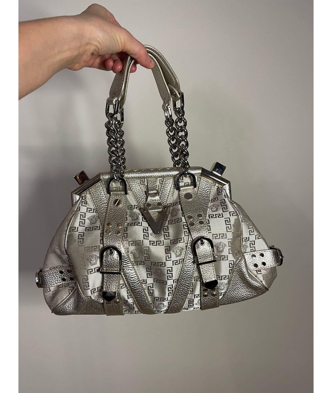 VERSACE Серебряная тканевая сумка с короткими ручками, фото 4