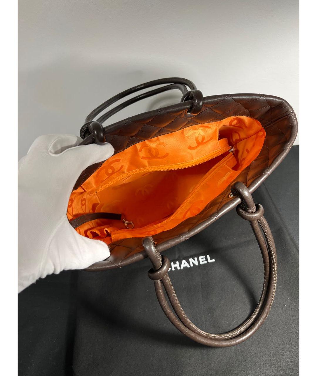 CHANEL PRE-OWNED Коричневая кожаная сумка с короткими ручками, фото 4