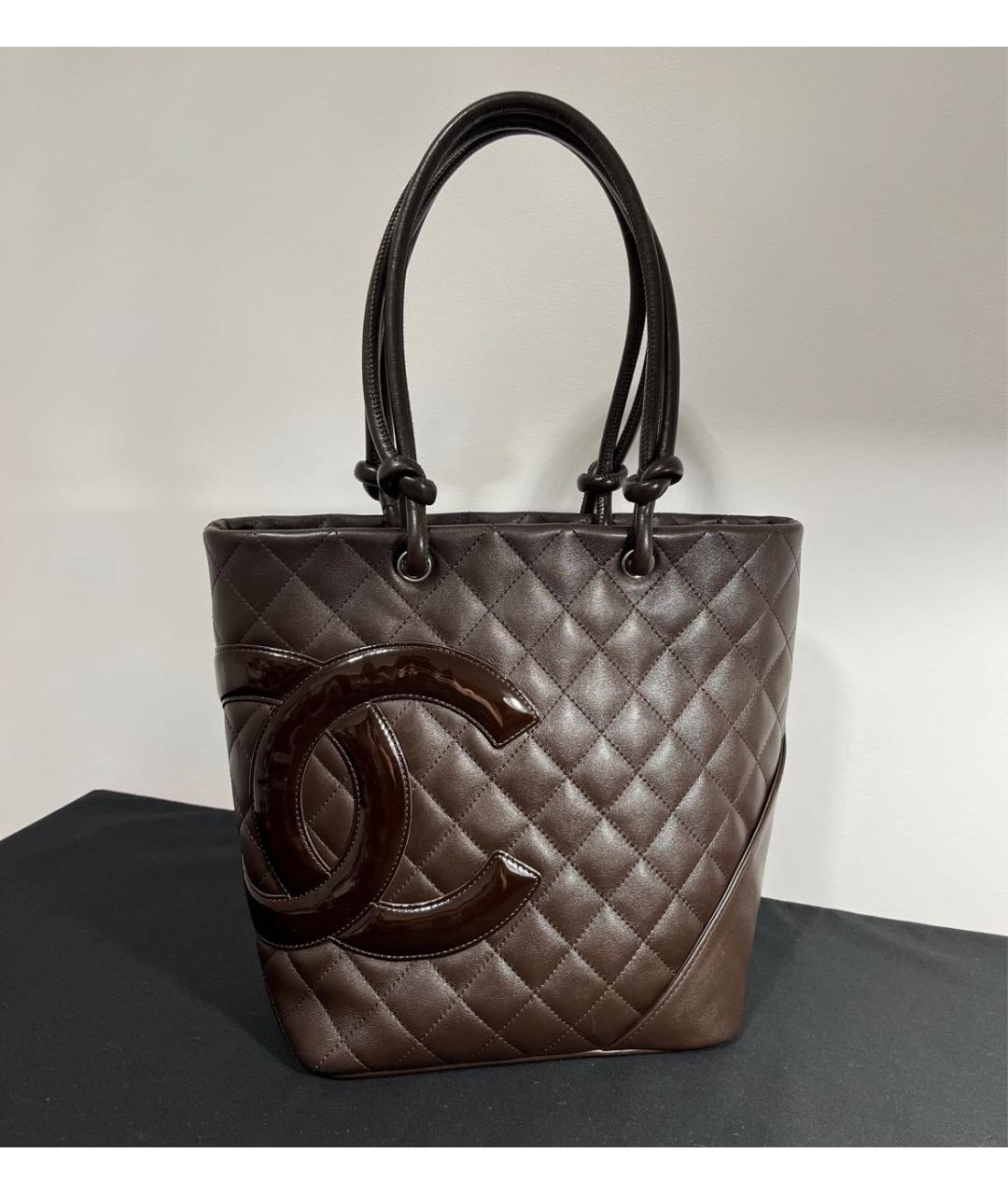 CHANEL Коричневая кожаная сумка с короткими ручками, фото 7