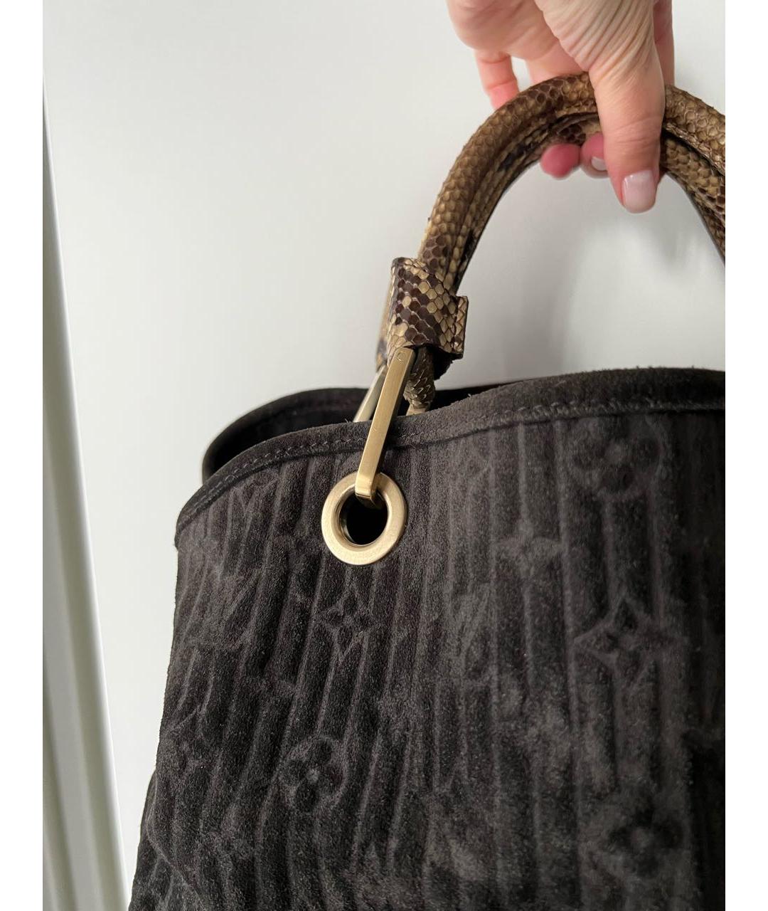 LOUIS VUITTON Серая замшевая сумка с короткими ручками, фото 5