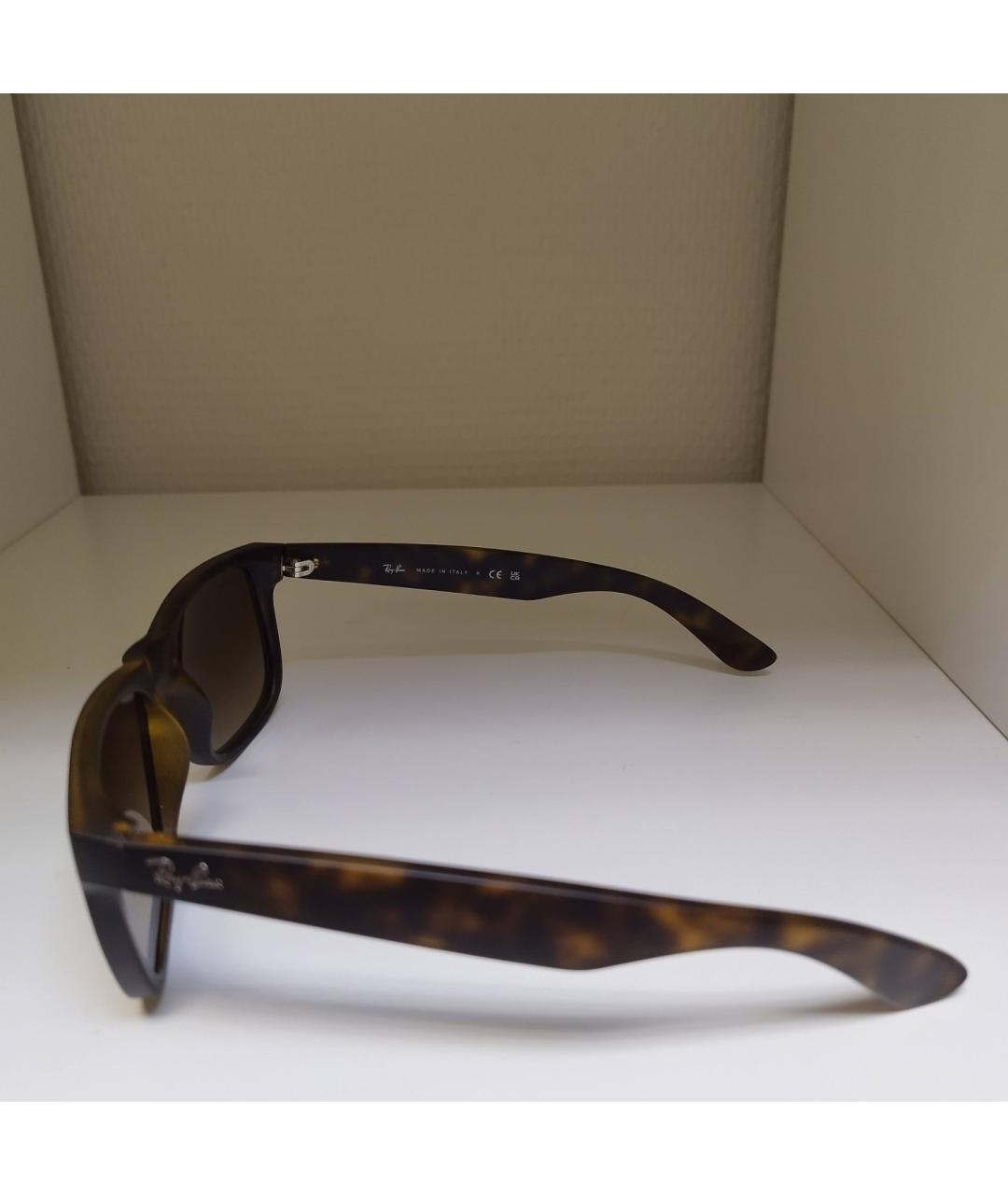 RAY BAN Коричневые пластиковые солнцезащитные очки, фото 6
