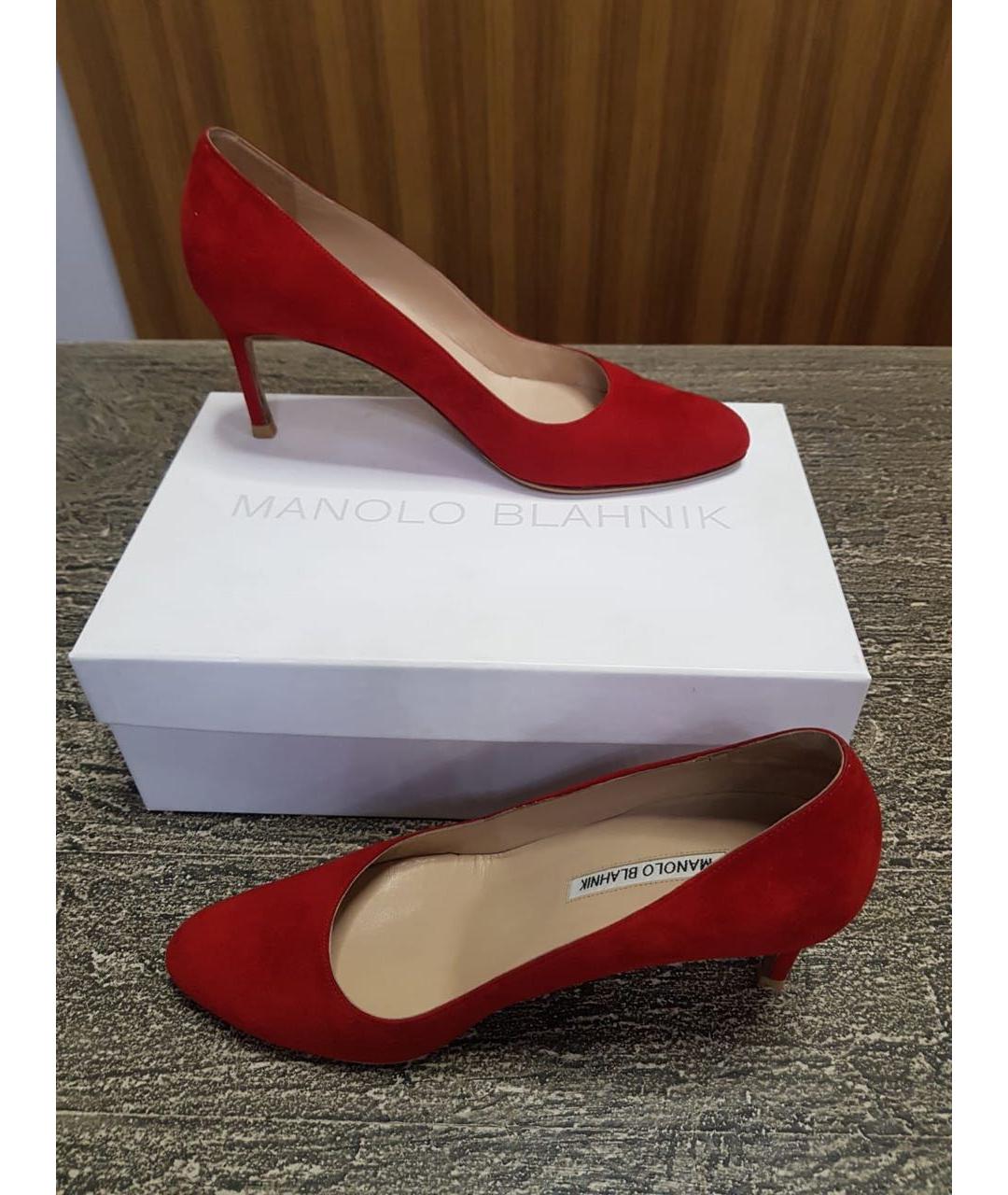 MANOLO BLAHNIK Красные замшевые туфли, фото 8