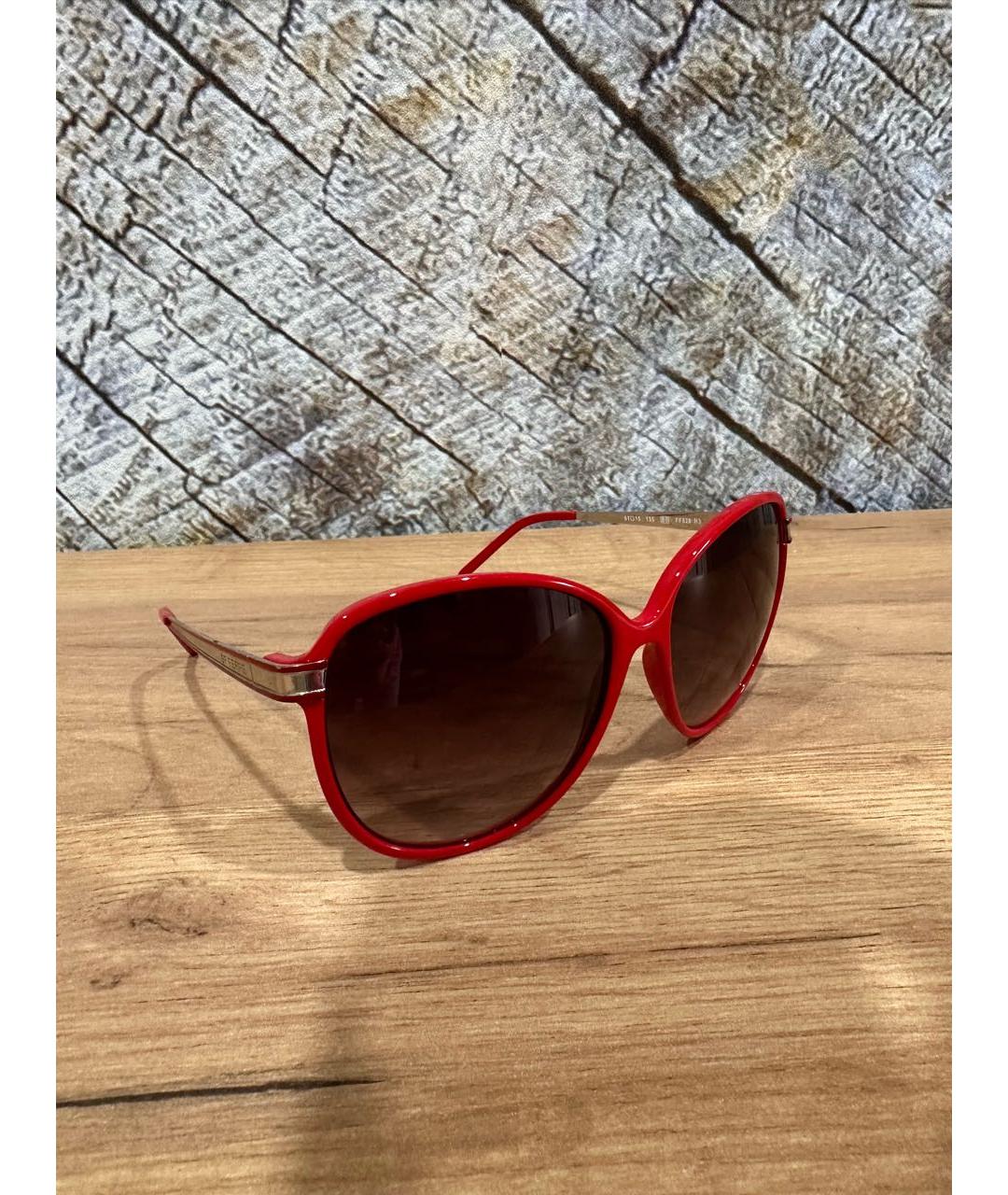 GIANFRANCO FERRE Красные пластиковые солнцезащитные очки, фото 2