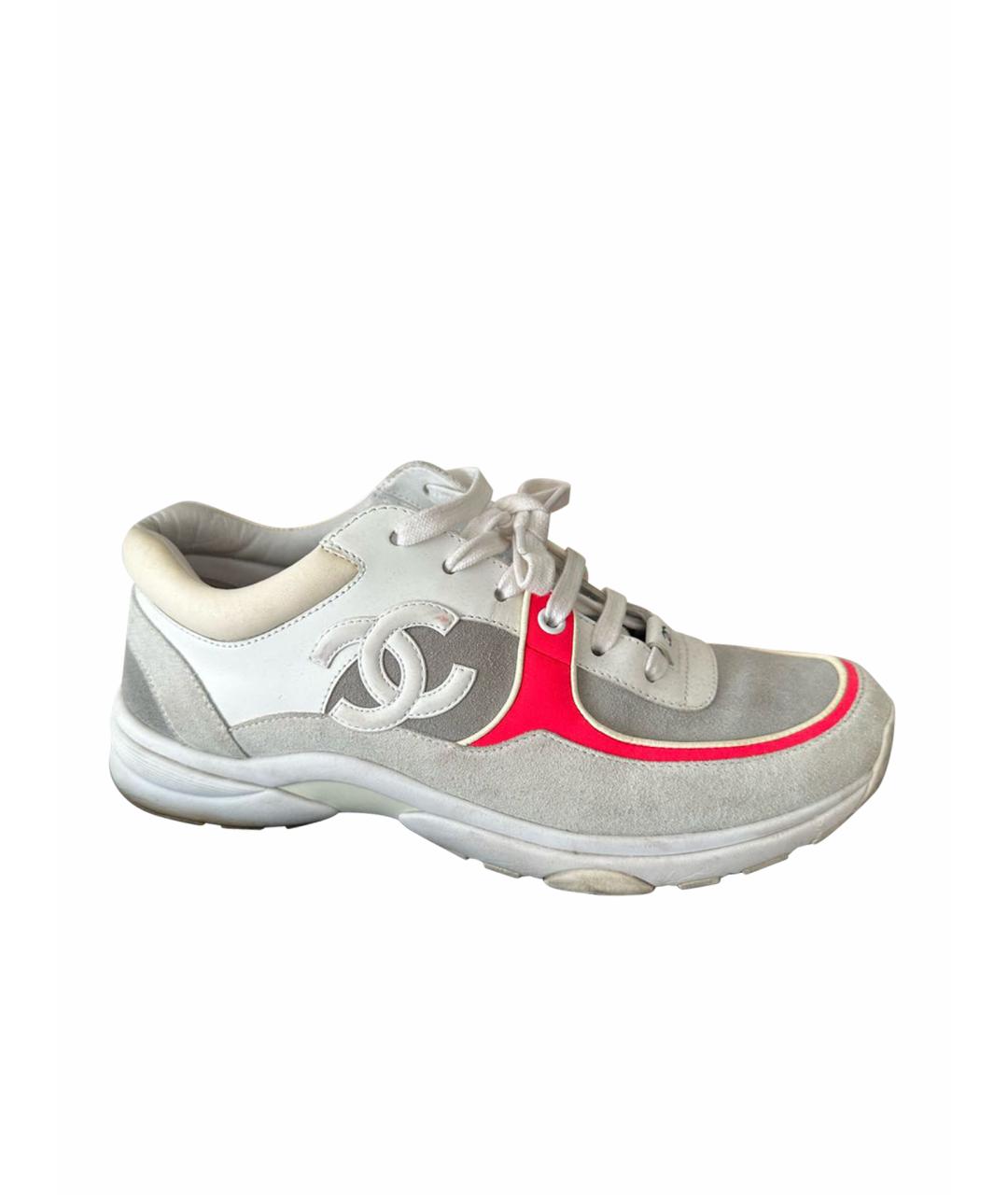 CHANEL PRE-OWNED Белые замшевые кроссовки, фото 1