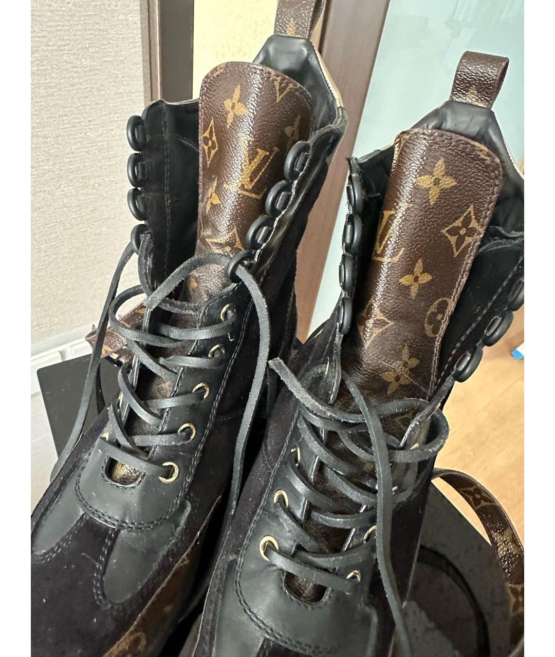 LOUIS VUITTON Черные замшевые ботинки, фото 5