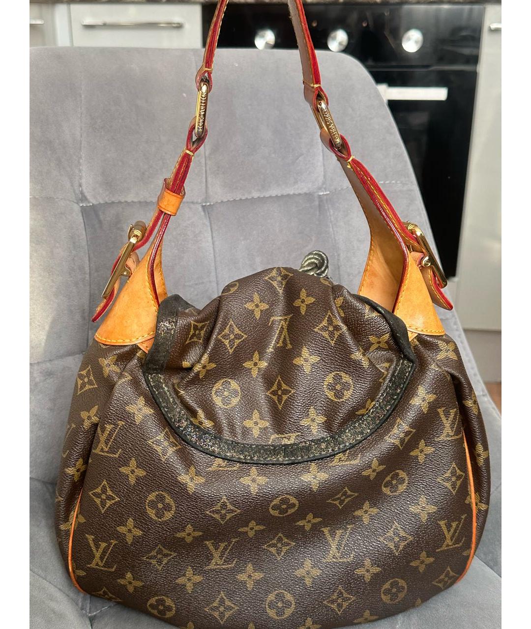 LOUIS VUITTON Коричневая кожаная сумка с короткими ручками, фото 7