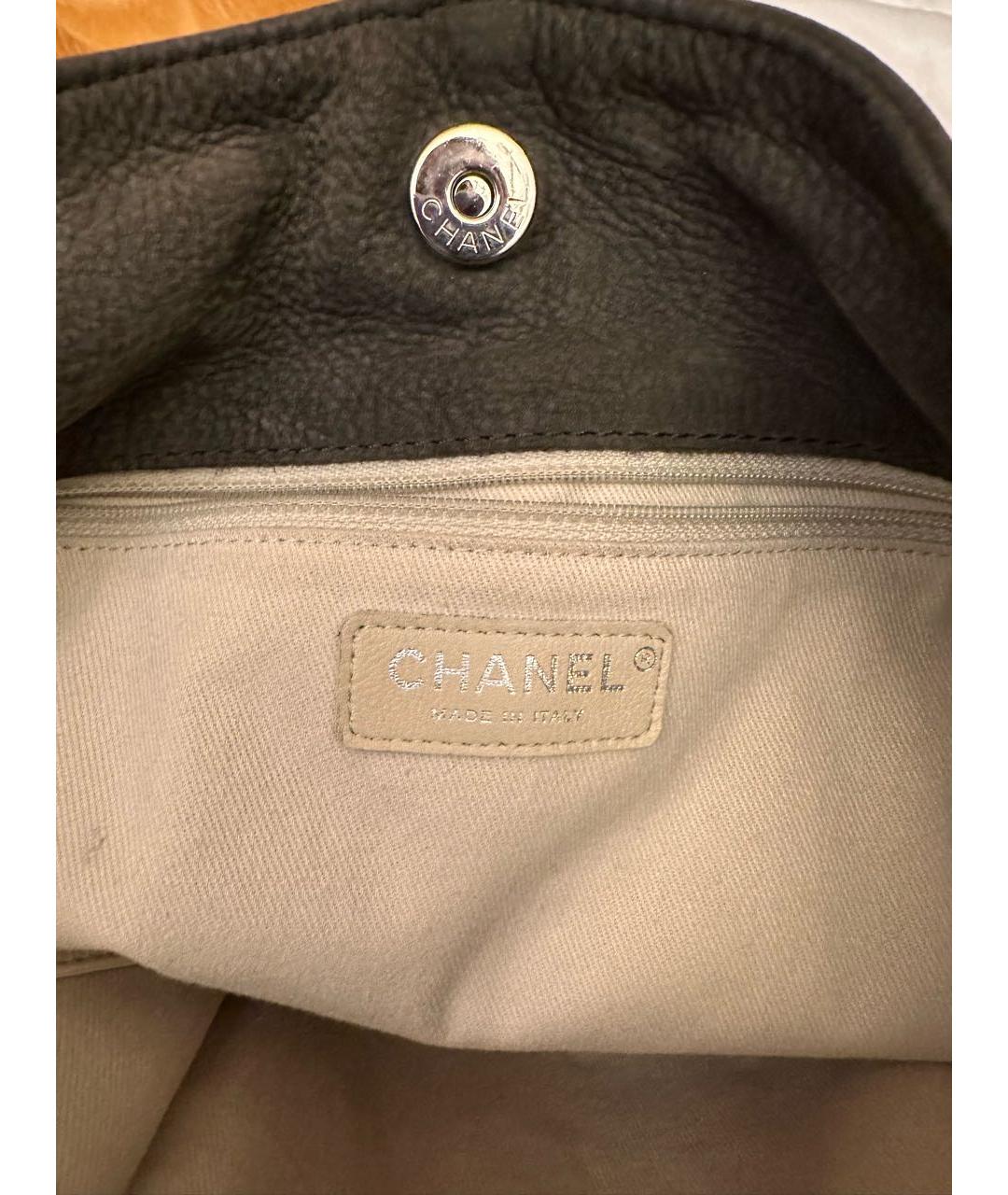 CHANEL PRE-OWNED Антрацитовая замшевая сумка с короткими ручками, фото 7