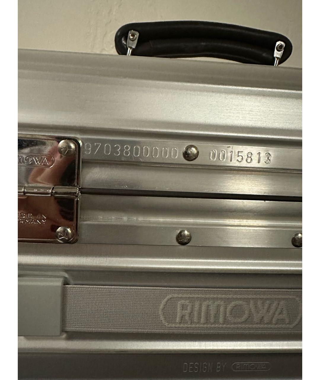 Rimowa Серебрянный чемодан, фото 6