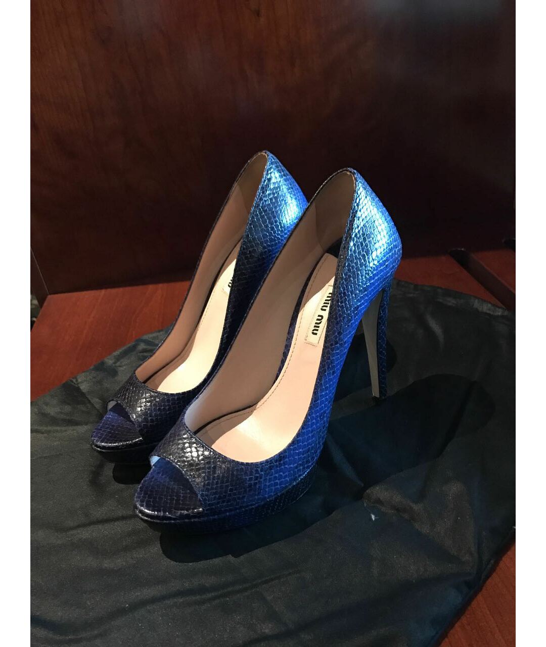 MIU MIU Синие туфли из экзотической кожи, фото 6
