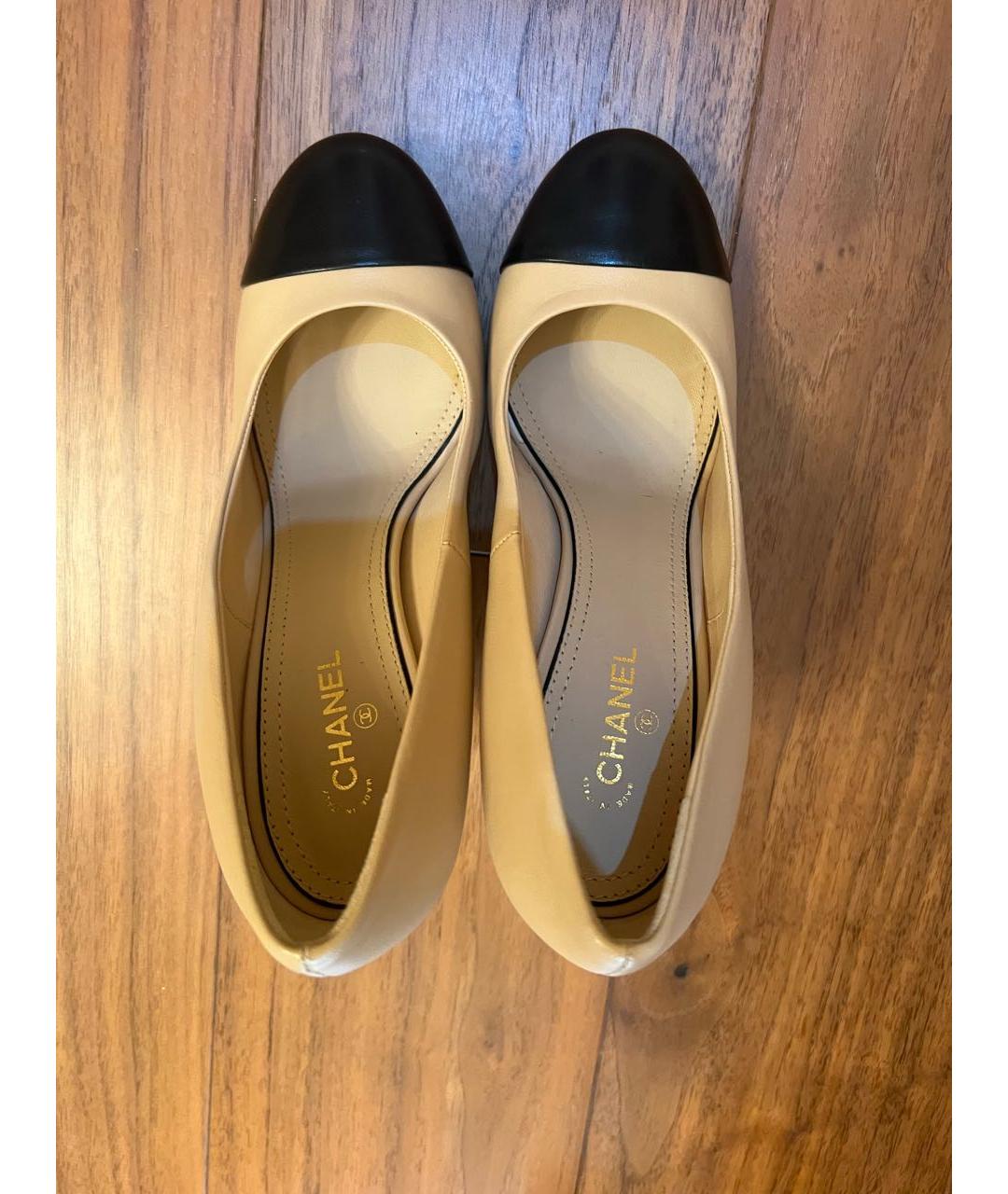 CHANEL Бежевые кожаные туфли, фото 3