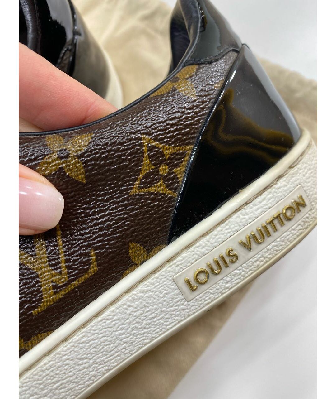 LOUIS VUITTON PRE-OWNED Коричневые кожаные кроссовки, фото 5