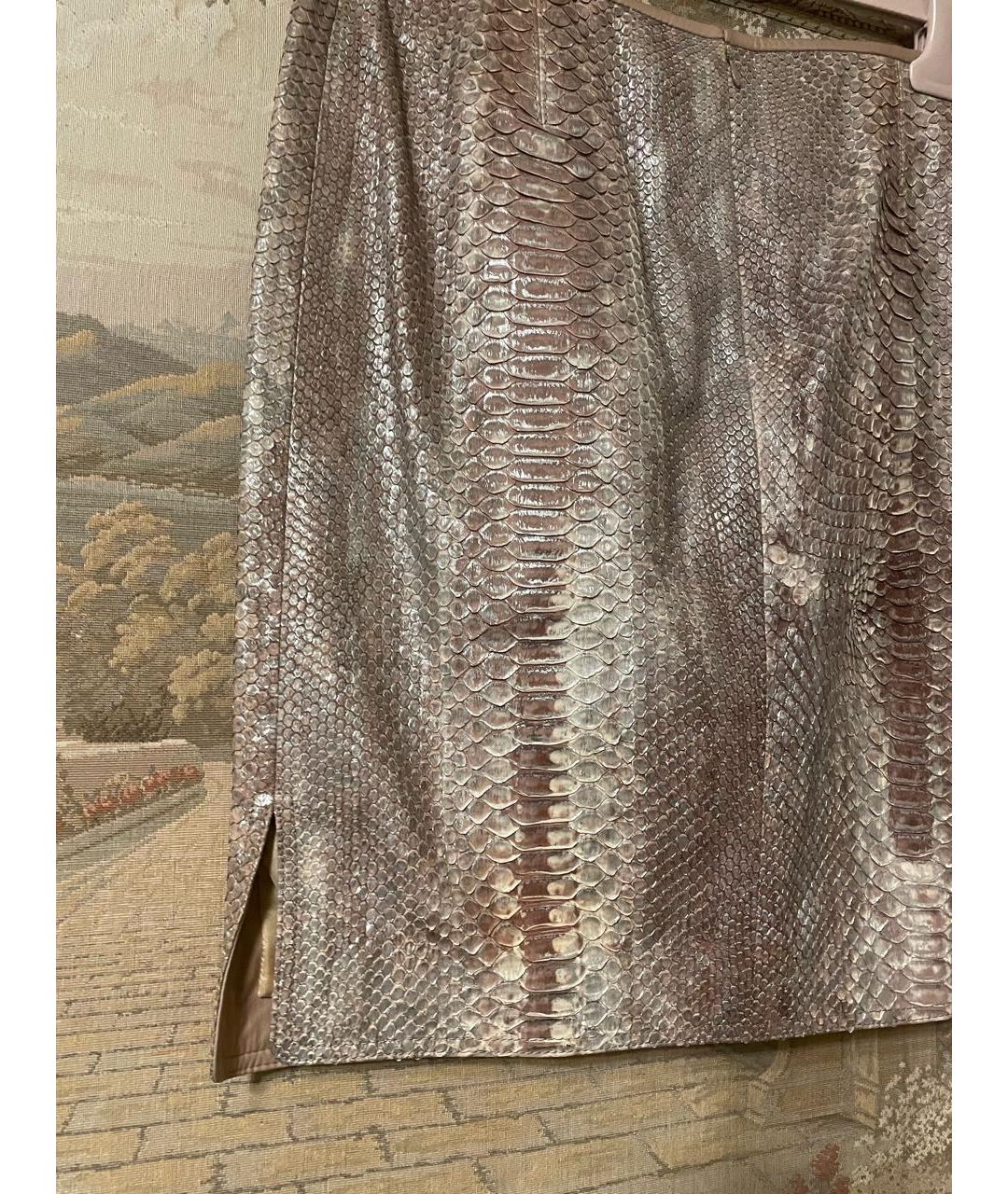 REED KRAKOFF Бежевая юбка мини из экзотической кожи, фото 4