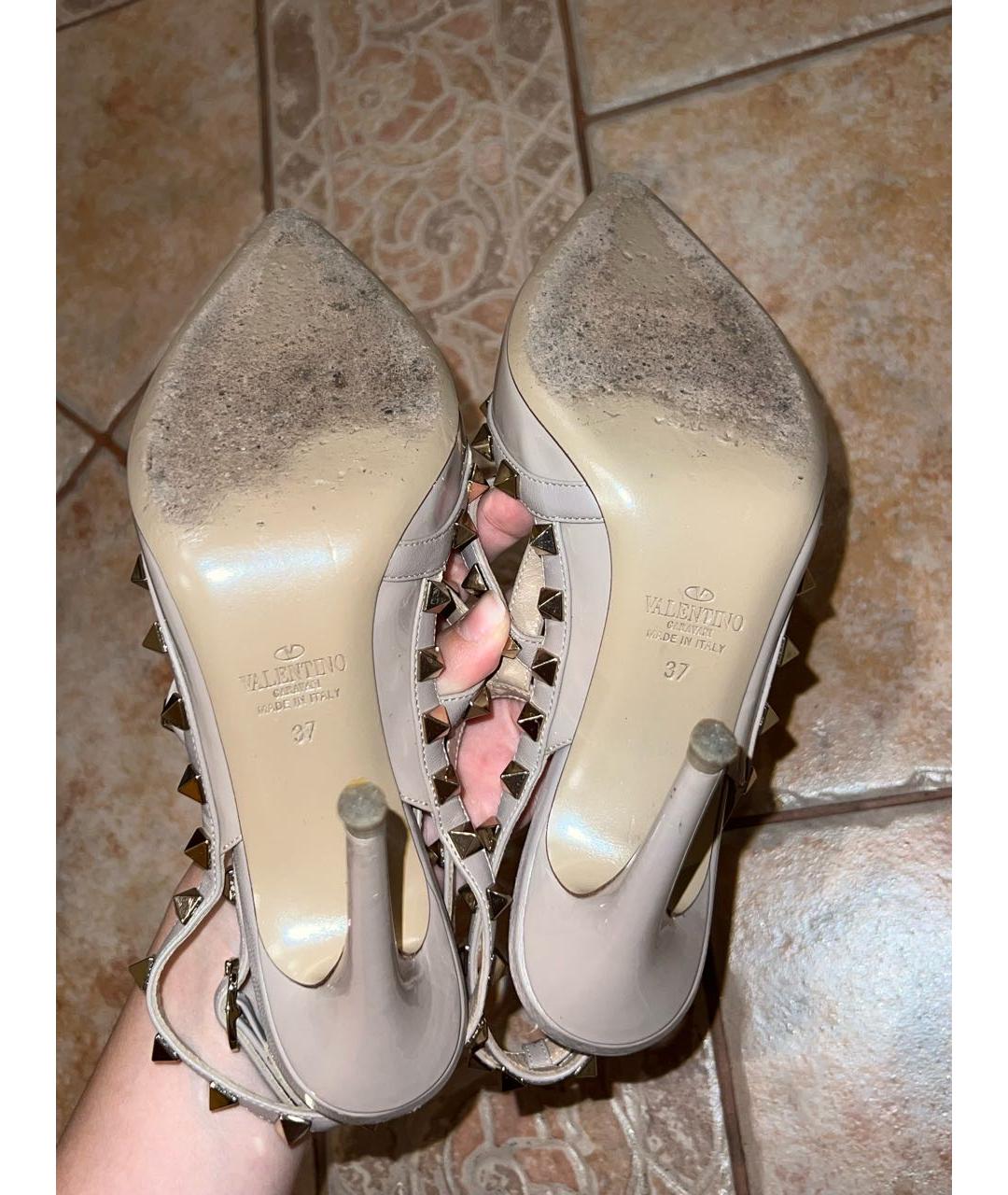 VALENTINO Rockstud