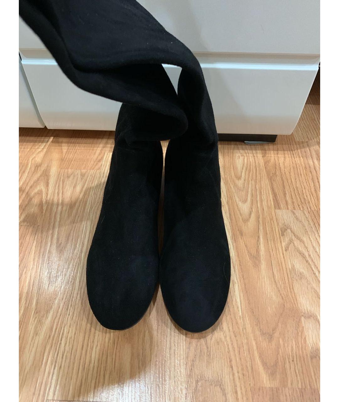 STUART WEITZMAN Черные замшевые ботфорты, фото 2