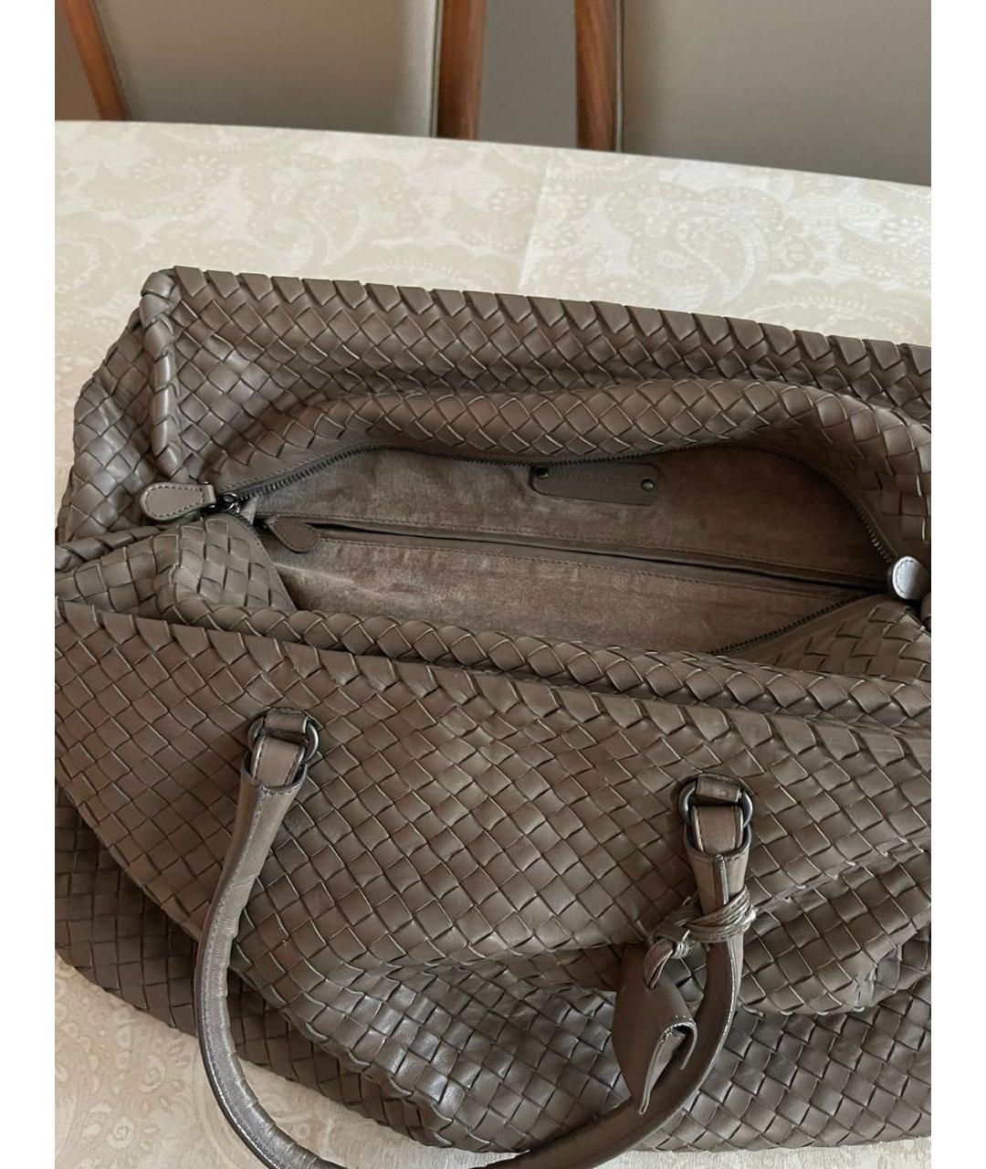 BOTTEGA VENETA Коричневая кожаная сумка с короткими ручками, фото 3
