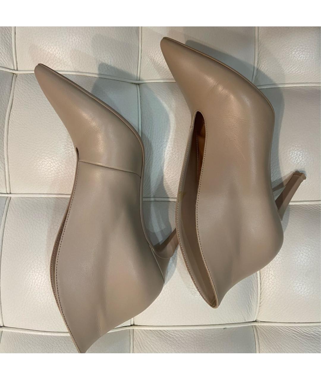 GIANVITO ROSSI Бежевые кожаные туфли, фото 7