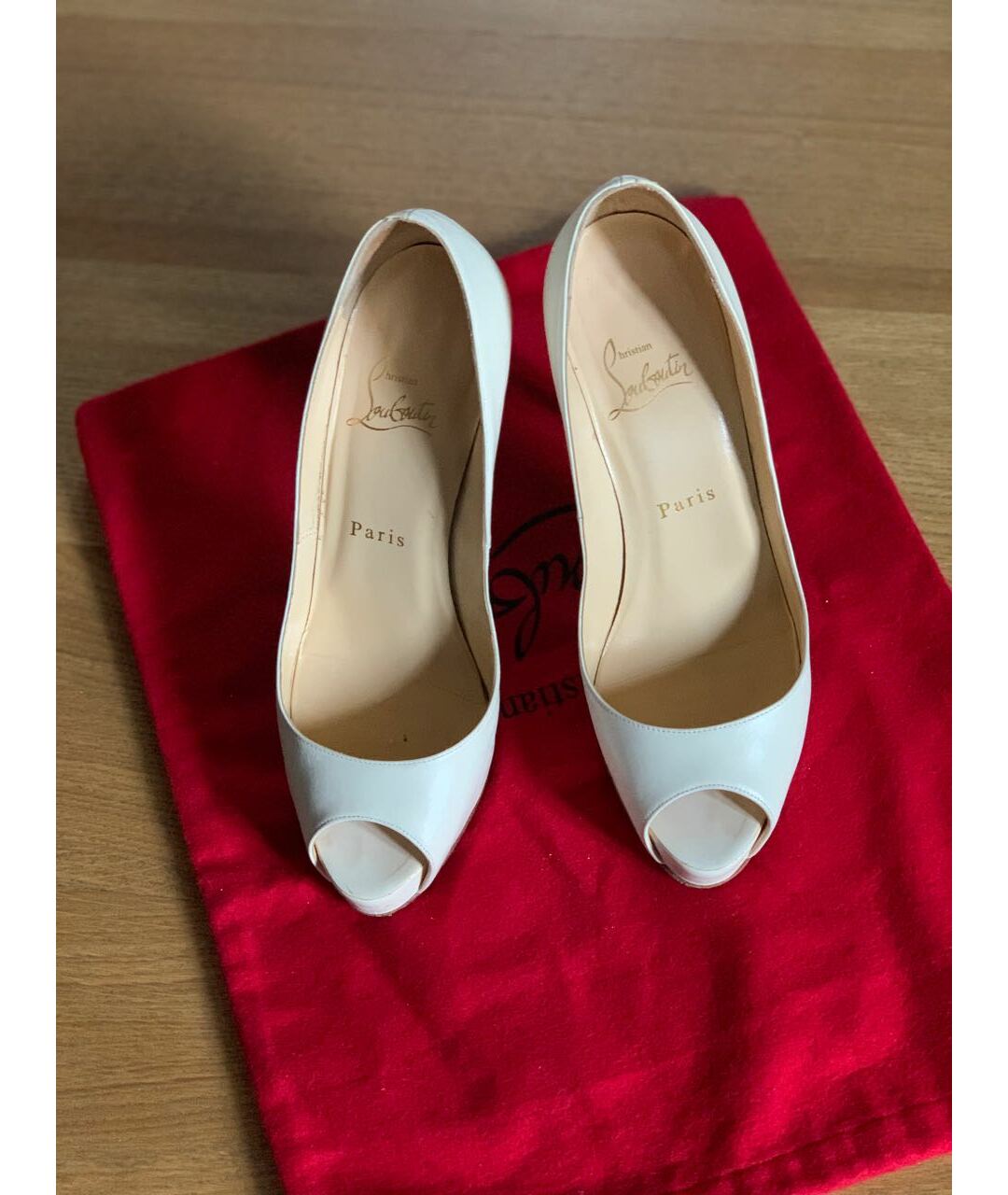 CHRISTIAN LOUBOUTIN Белые кожаные туфли, фото 2