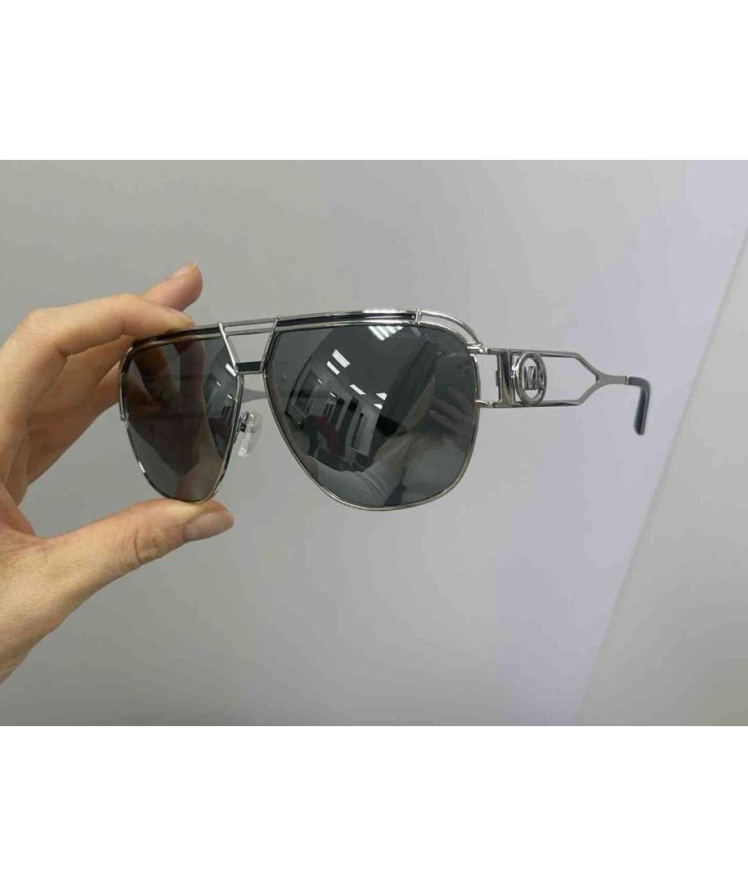 MICHAEL KORS Антрацитовые металлические солнцезащитные очки, фото 5