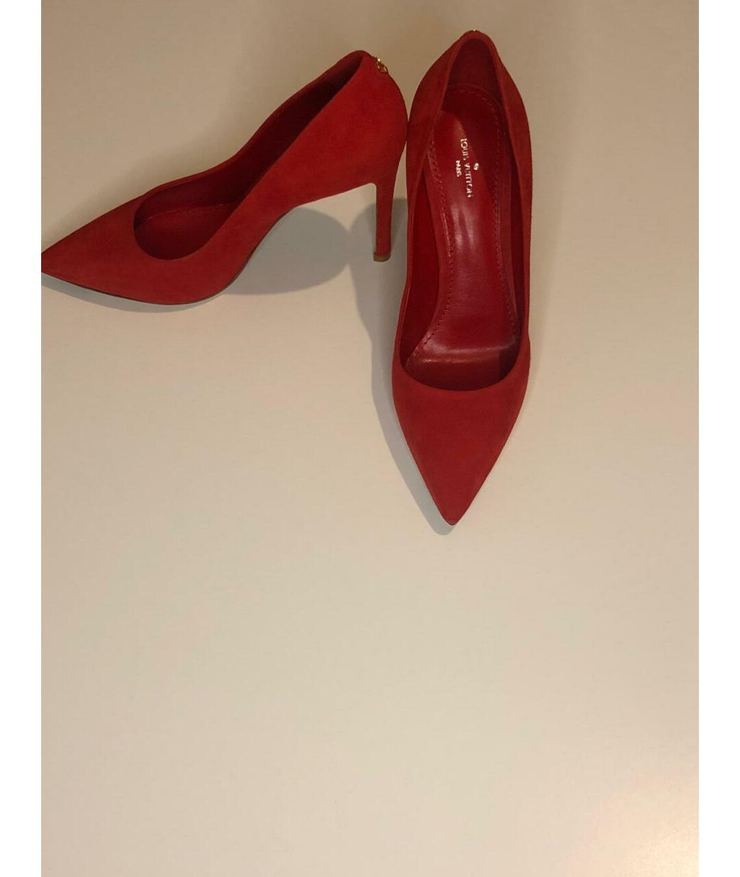 LOUIS VUITTON PRE-OWNED Красные замшевые туфли, фото 2