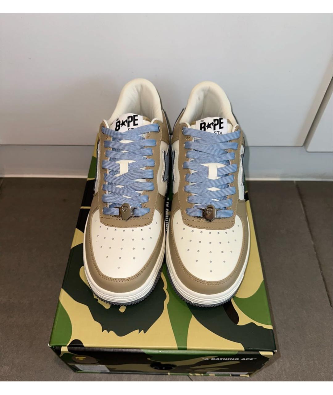 A BATHING APE Бежевые кожаные низкие кроссовки / кеды, фото 2