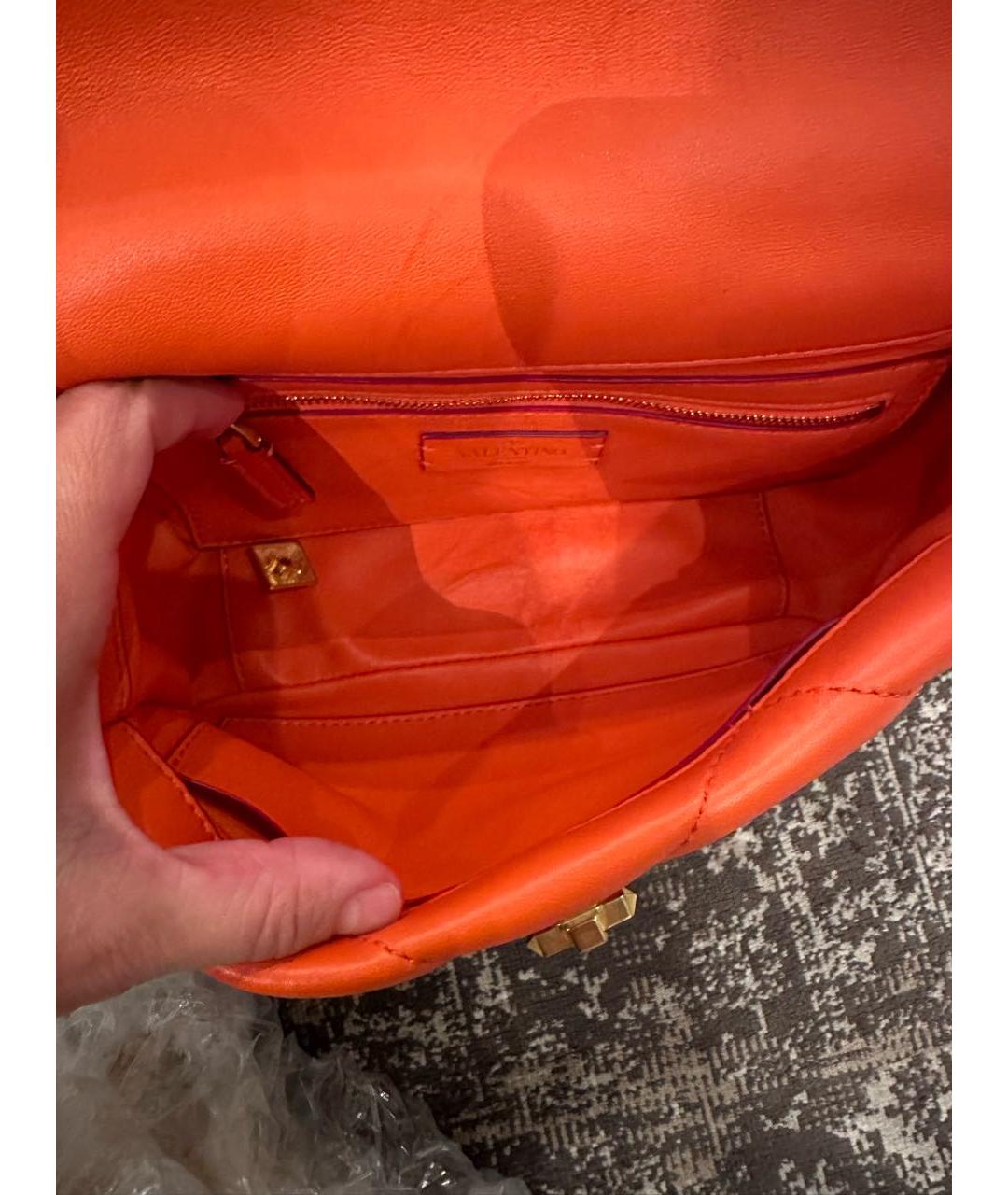 VALENTINO Оранжевая кожаная сумка через плечо, фото 7