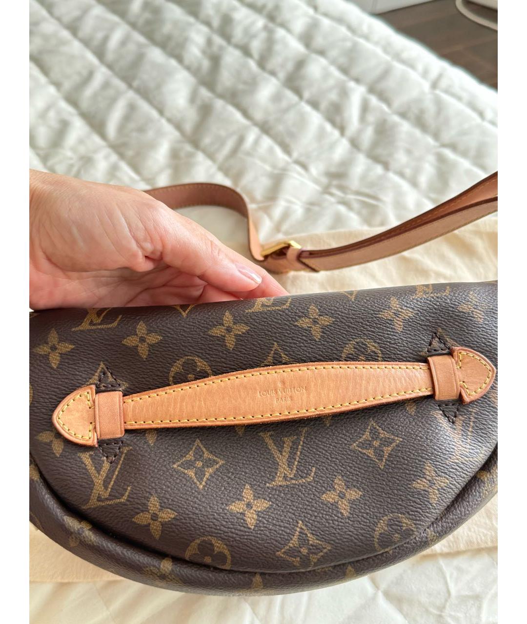 LOUIS VUITTON Коричневая кожаная поясная сумка, фото 2