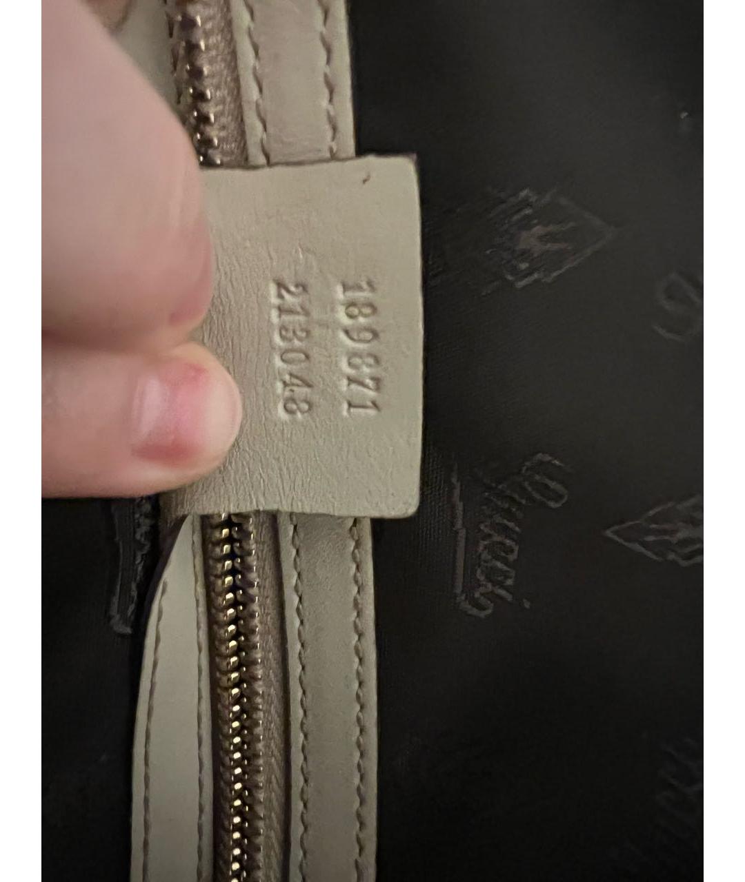 GUCCI Бежевая сумка с короткими ручками из экзотической кожи, фото 4