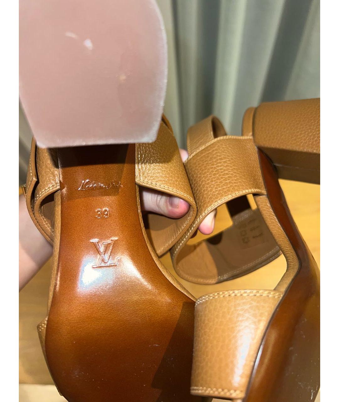 LOUIS VUITTON Коричневые кожаные босоножки, фото 8