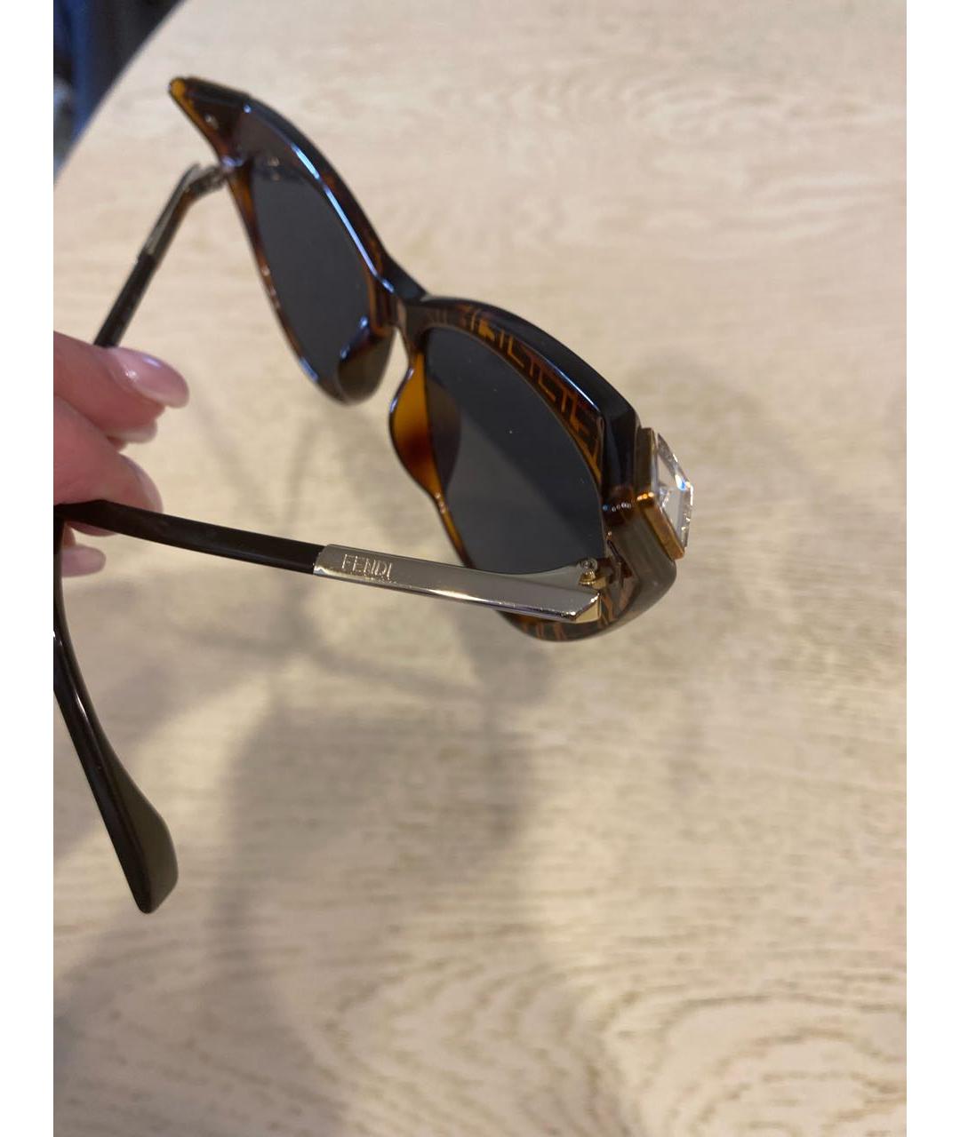 FENDI Антрацитовые пластиковые солнцезащитные очки, фото 3