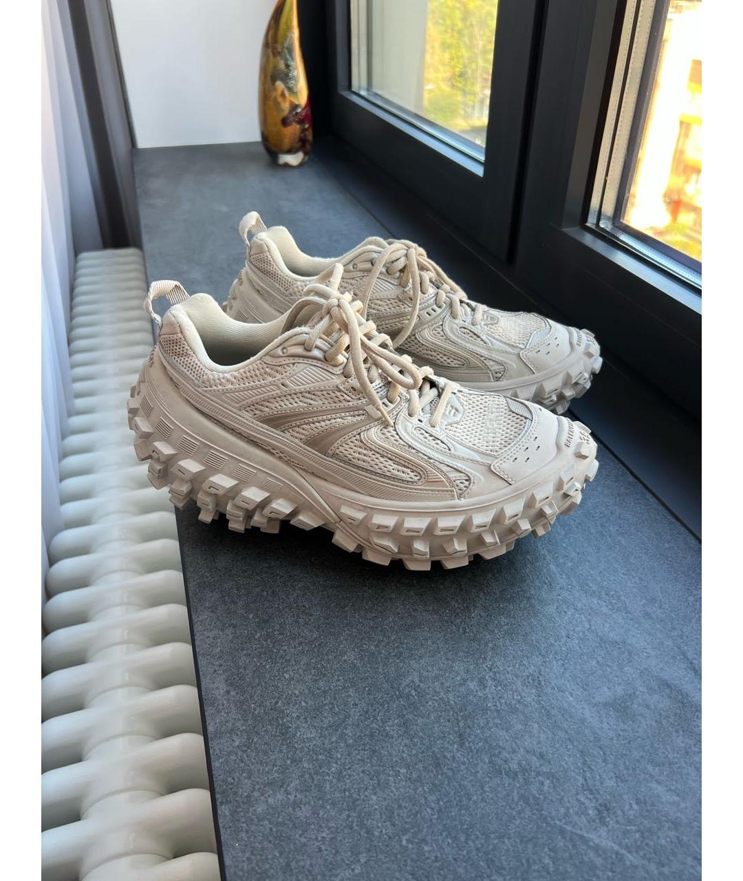 Wave store runner balenciaga