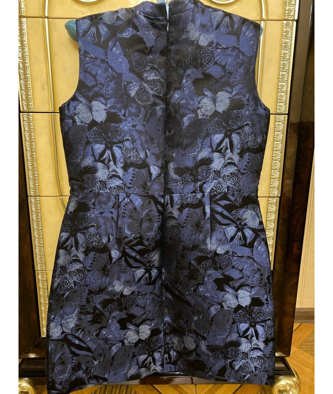 VALENTINO Темно-синее шелковое коктейльное платье, фото 2