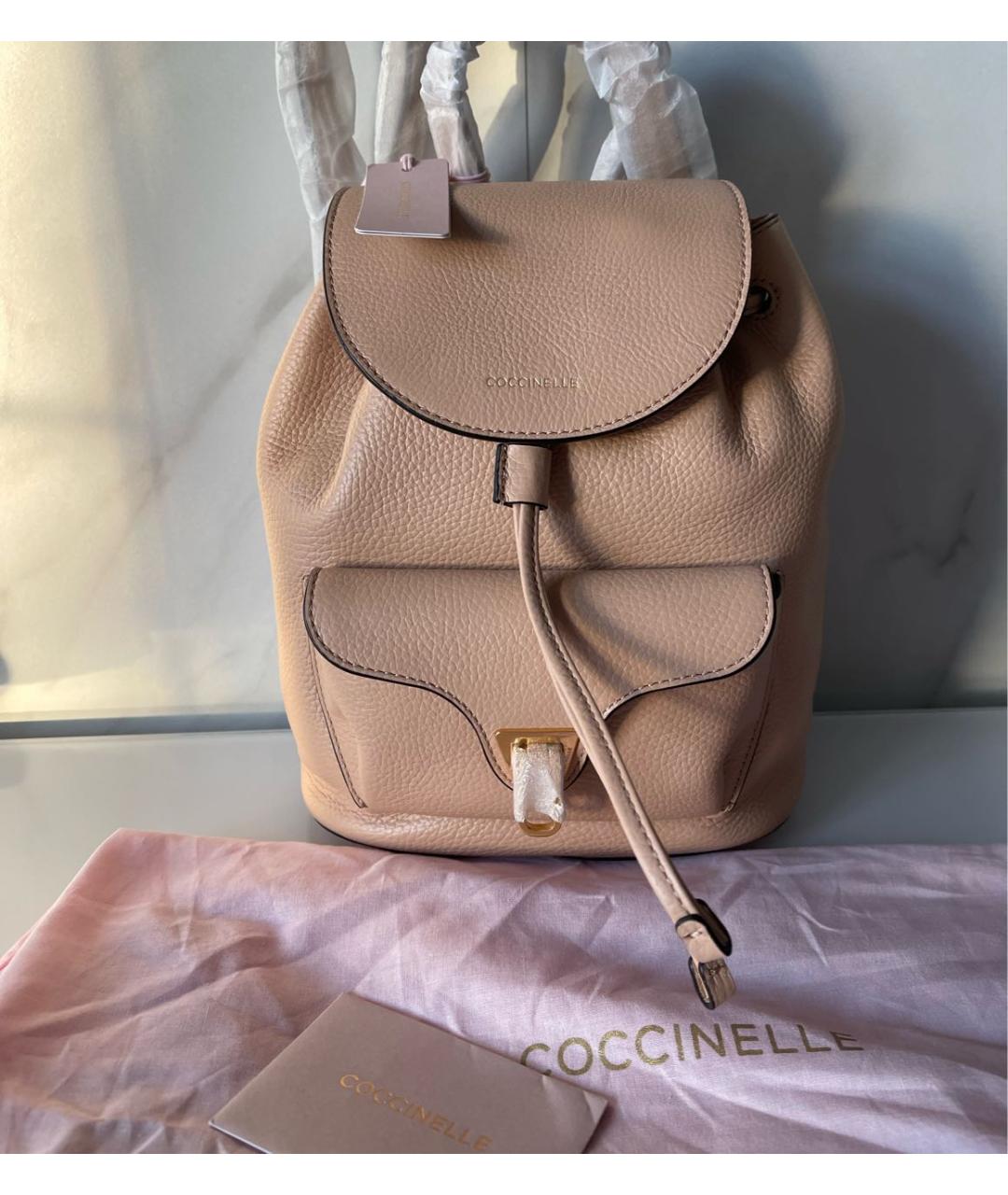 COCCINELLE Бежевый кожаный рюкзак, фото 2