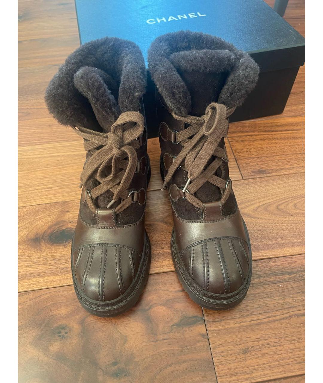 CHANEL PRE-OWNED Коричневые кожаные ботинки, фото 2