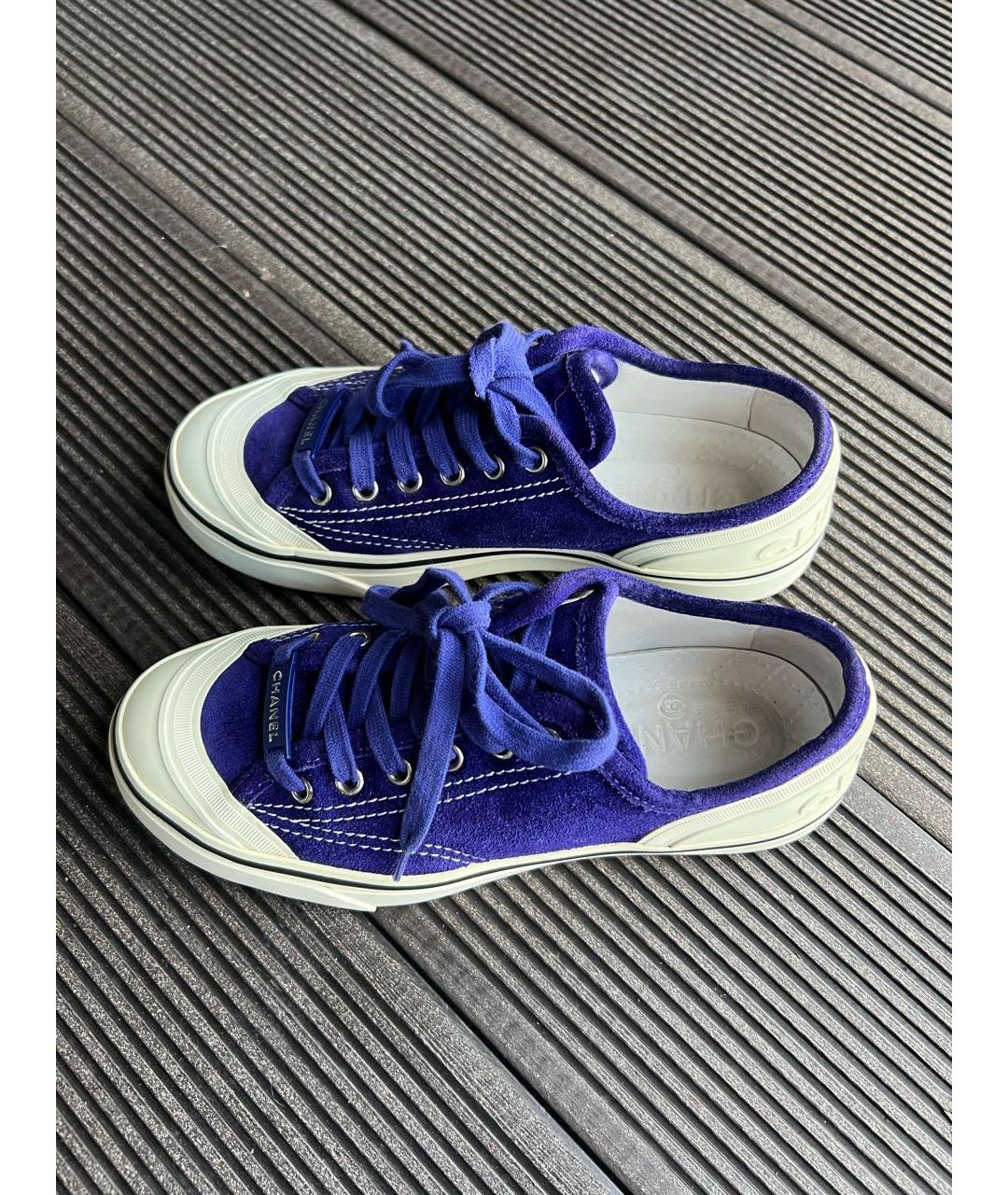 CHANEL Темно-синие замшевые кеды, фото 7