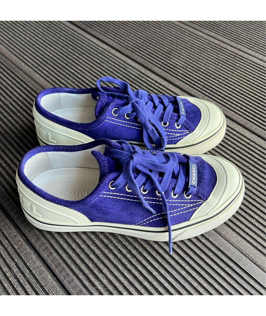 CHANEL Темно-синие замшевые кеды, фото 6