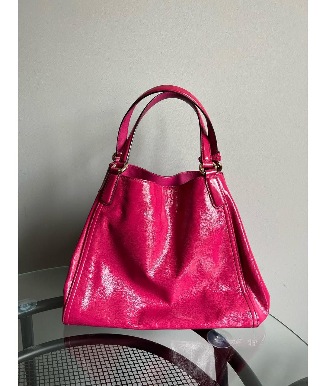 GUCCI Фуксия сумка тоут из лакированной кожи, фото 2