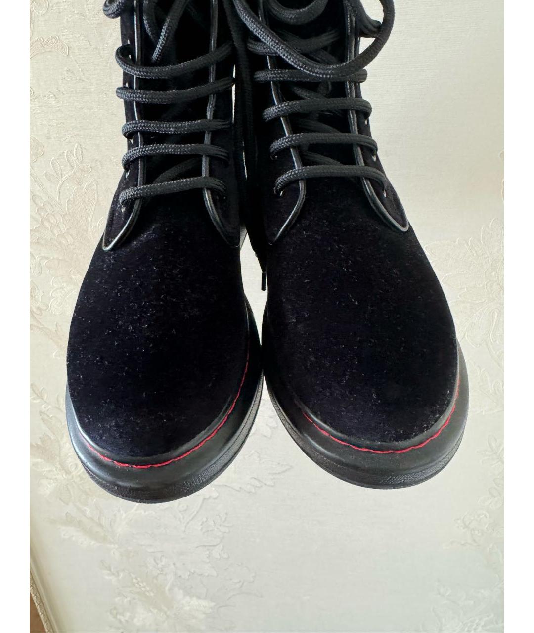 ALEXANDER MCQUEEN Черные бархатные ботинки, фото 4