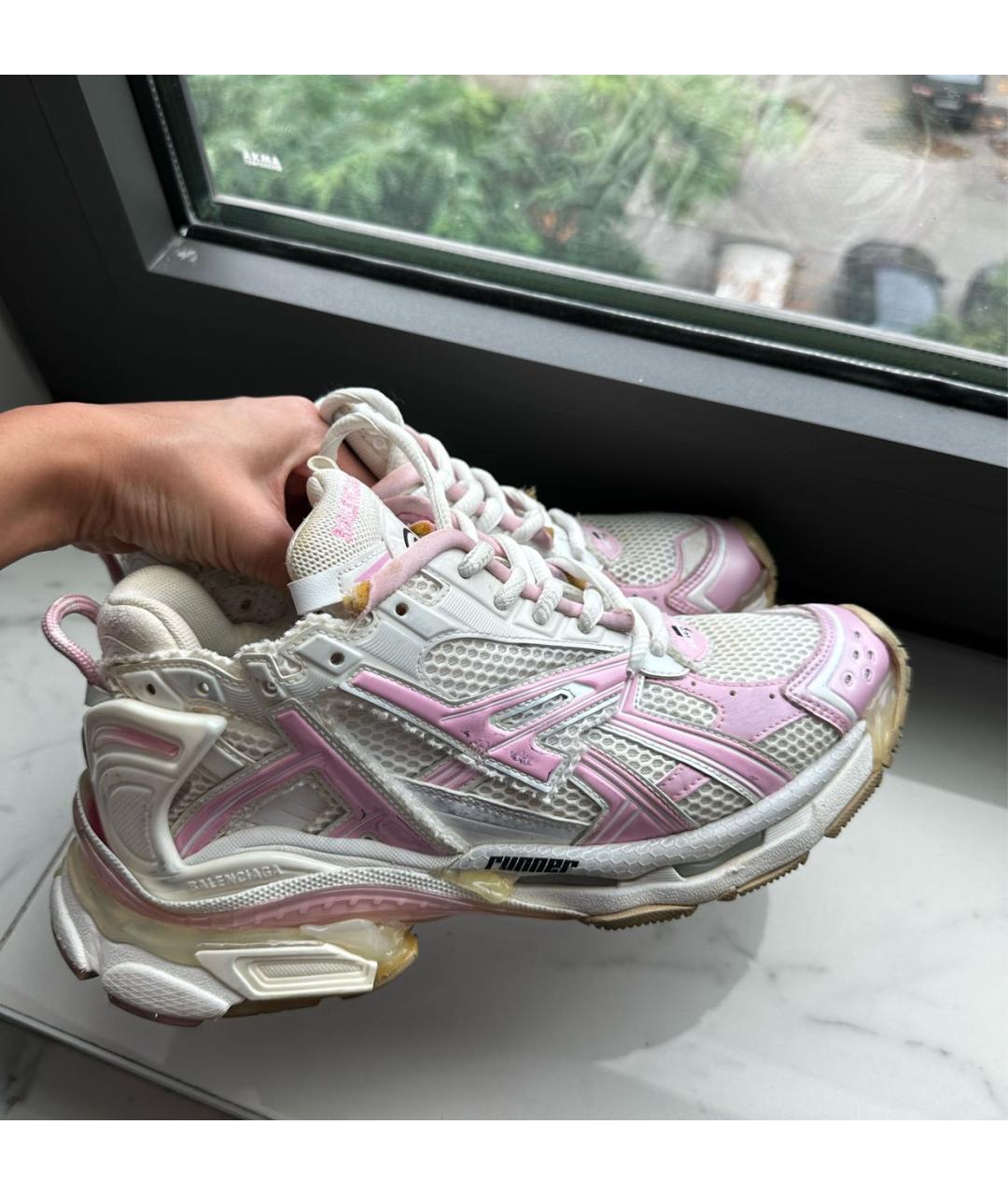 Balenciaga track 2 store pastel