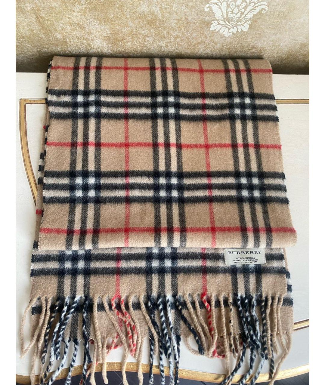 Burberry scarf precio hotsell