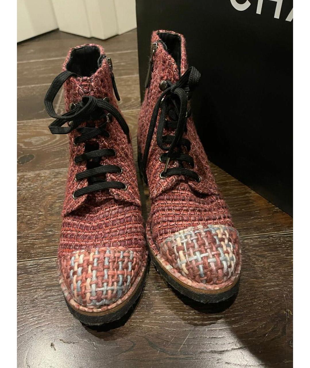 CHANEL PRE-OWNED Красные текстильные ботинки, фото 2