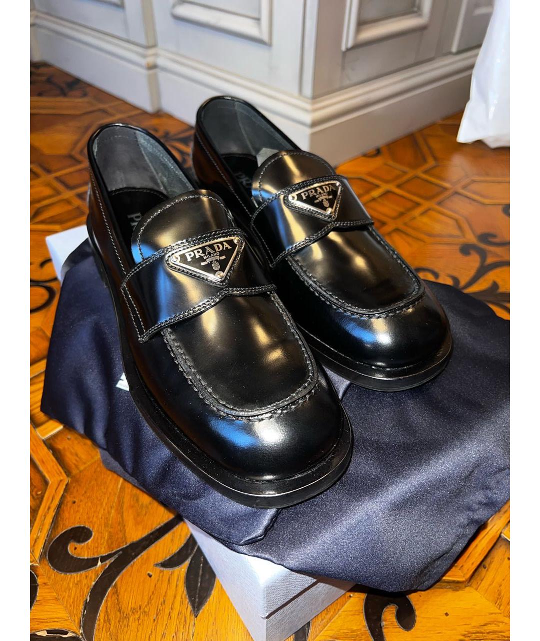 PRADA Черные кожаные лоферы, фото 3