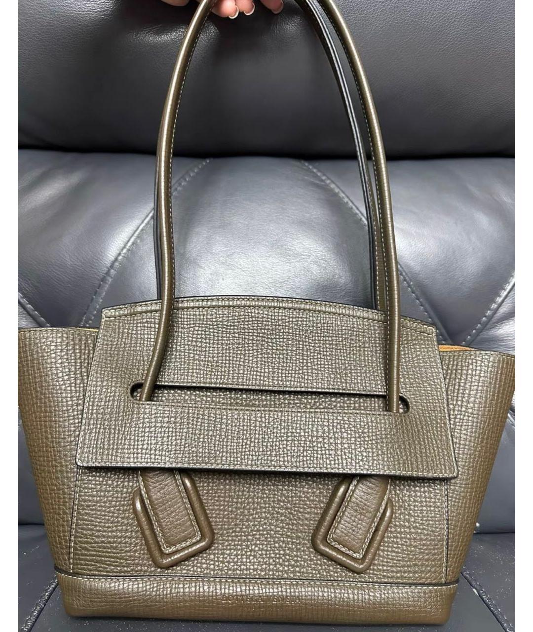 BOTTEGA VENETA Зеленая кожаная сумка тоут, фото 2